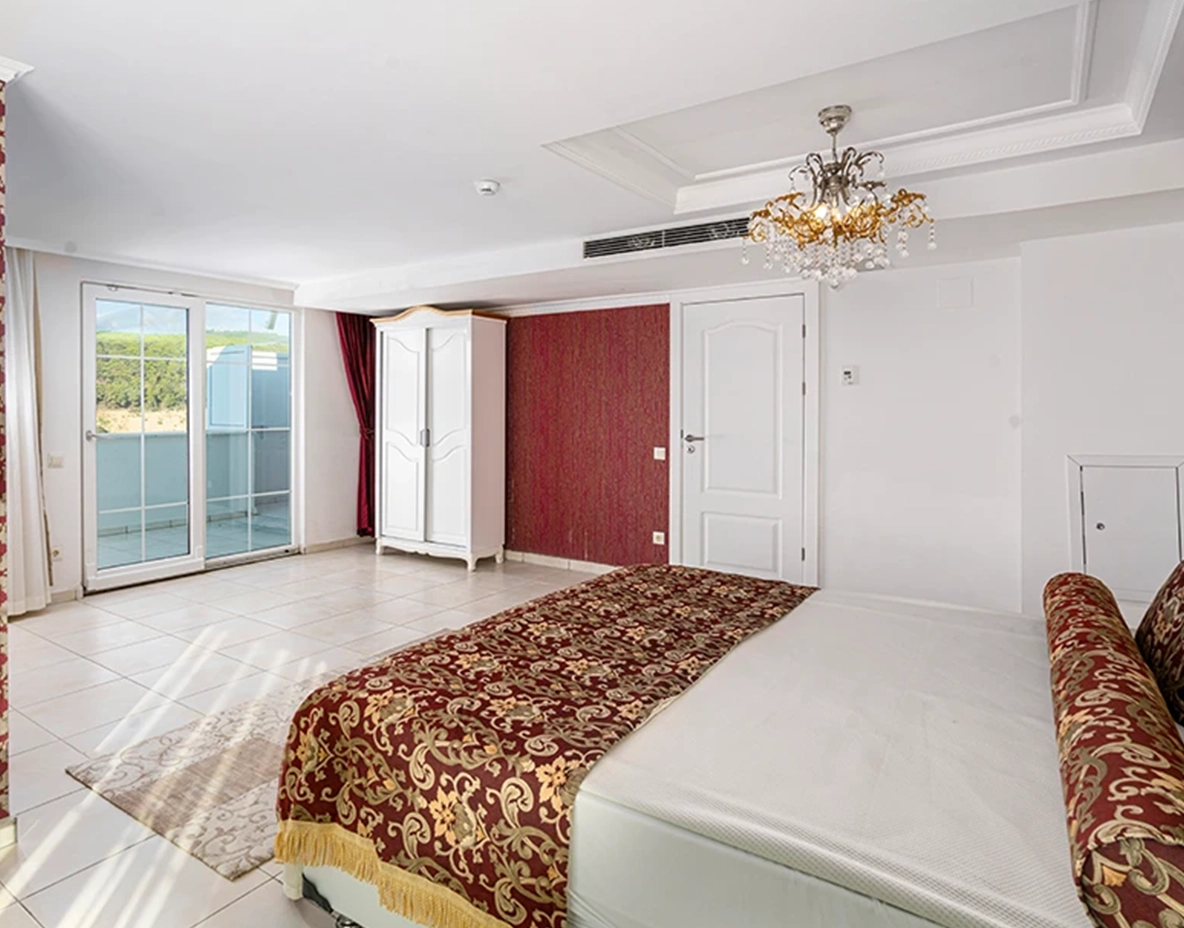 Senior Suite - 2